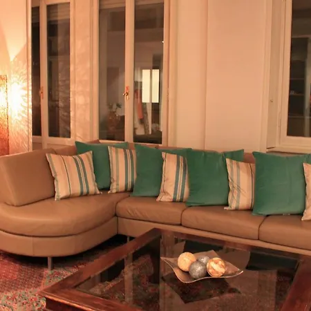 Luxury Designer Penthouse - Elika Appartement