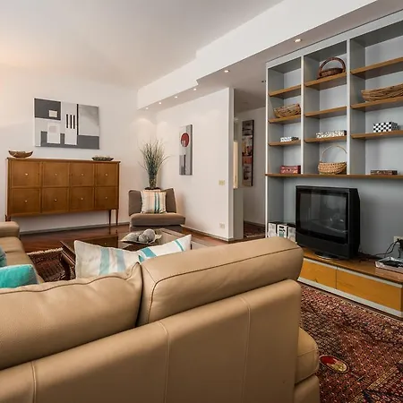 Luxury Designer Penthouse - Elika Appartement Como