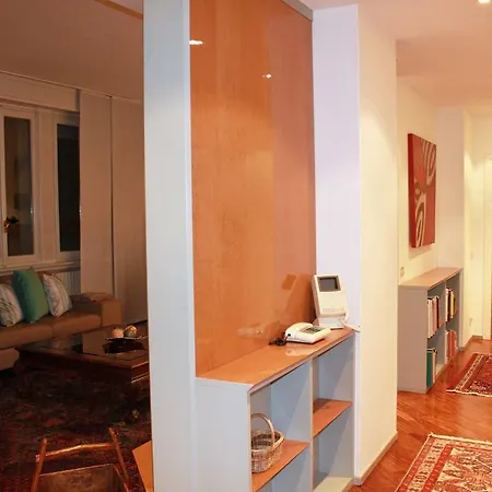 Luxury Designer Penthouse - Elika Appartement